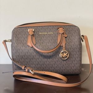 Michael Kors Hayes Duffle